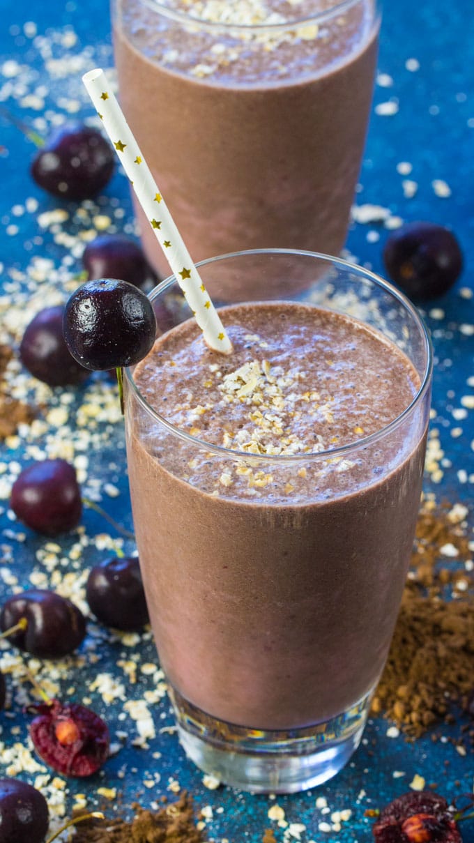 Chocolate Cherry Smoothie is a delicious combo of sweet, tart, creamy and chocolaty in a healthy drink that tastes like an indulgent dessert. Vegan and gluten free, extra filling with oats blended in.
