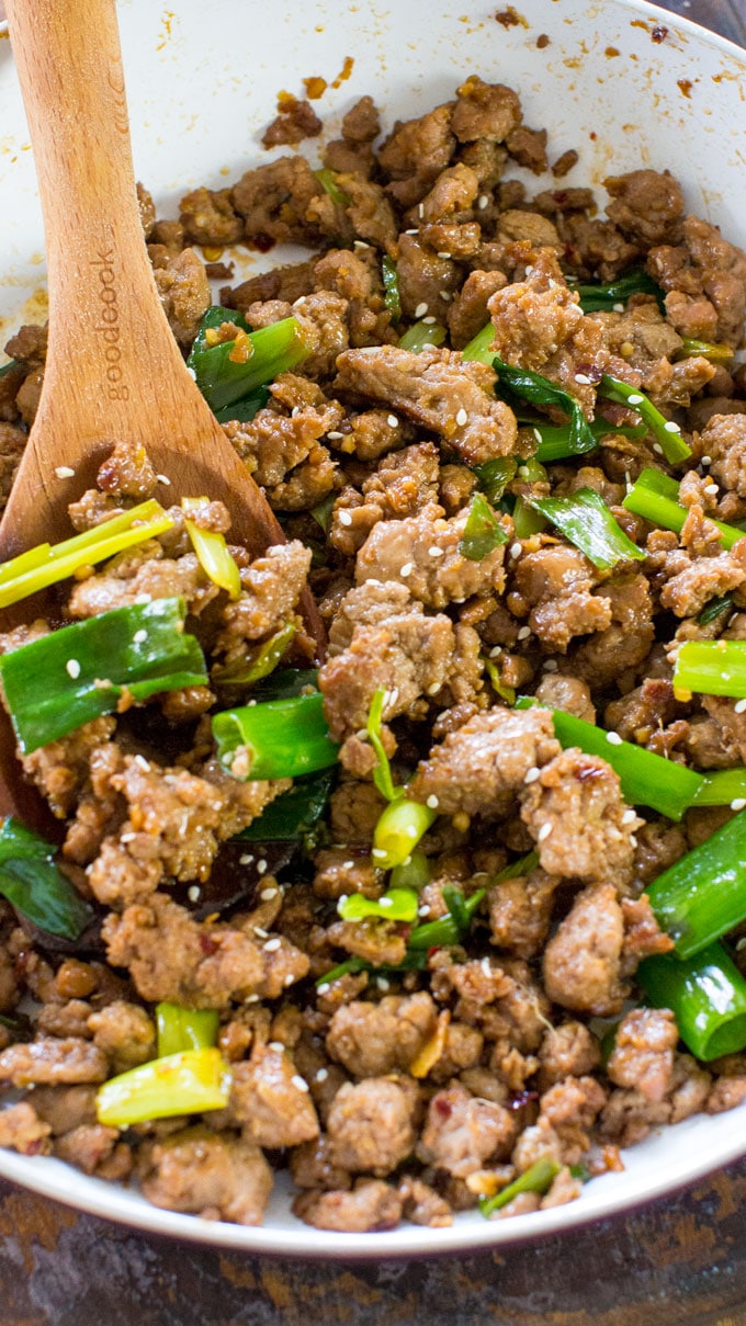 One Pan Korean Chicken Bowls are one of the easiest and tastiest dishes you can make in just under 20 minutes.