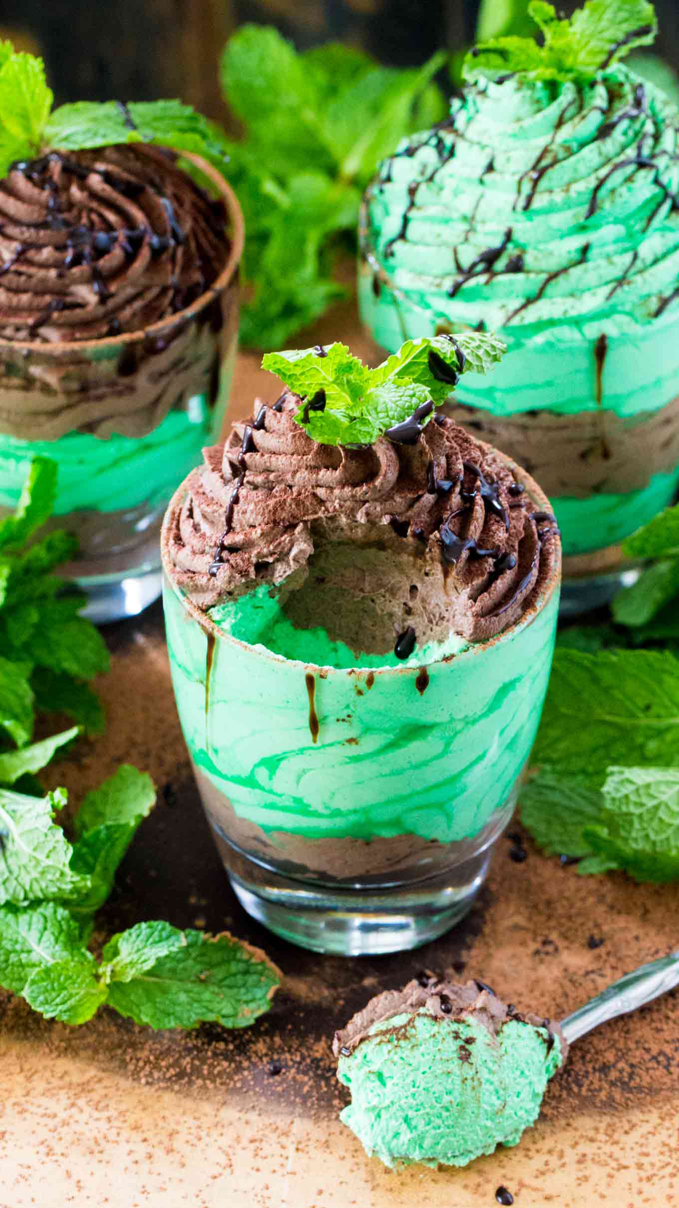 10 Minute Chocolate Mint Mousse made with just a few ingredients is a flavorful and creamy take on the classic, more labor intensive mousse. 