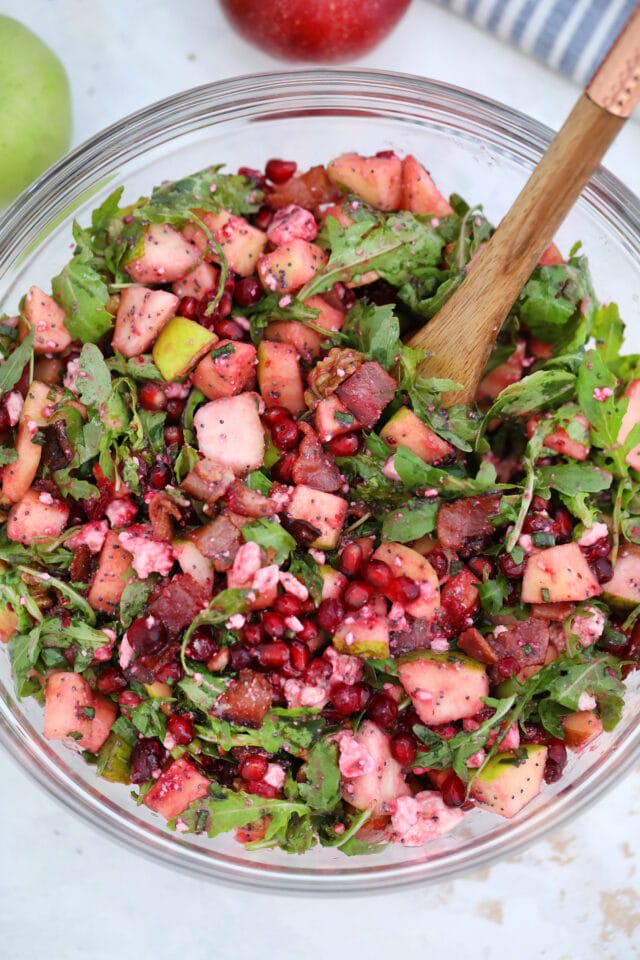 Cranberry Apple Salad is an easy festive side dish perfect for Christmas and Thanksgiving. #cranberries #30minutemeals #saladrecipes #sidedish #thanksgivingrecipes
