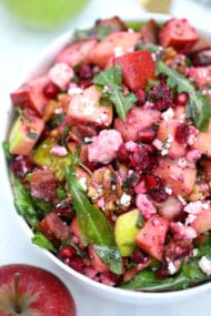 Cranberry Apple Salad is an easy festive side dish perfect for Christmas and Thanksgiving. #cranberries #30minutemeals #saladrecipes #sidedish #thanksgivingrecipes
