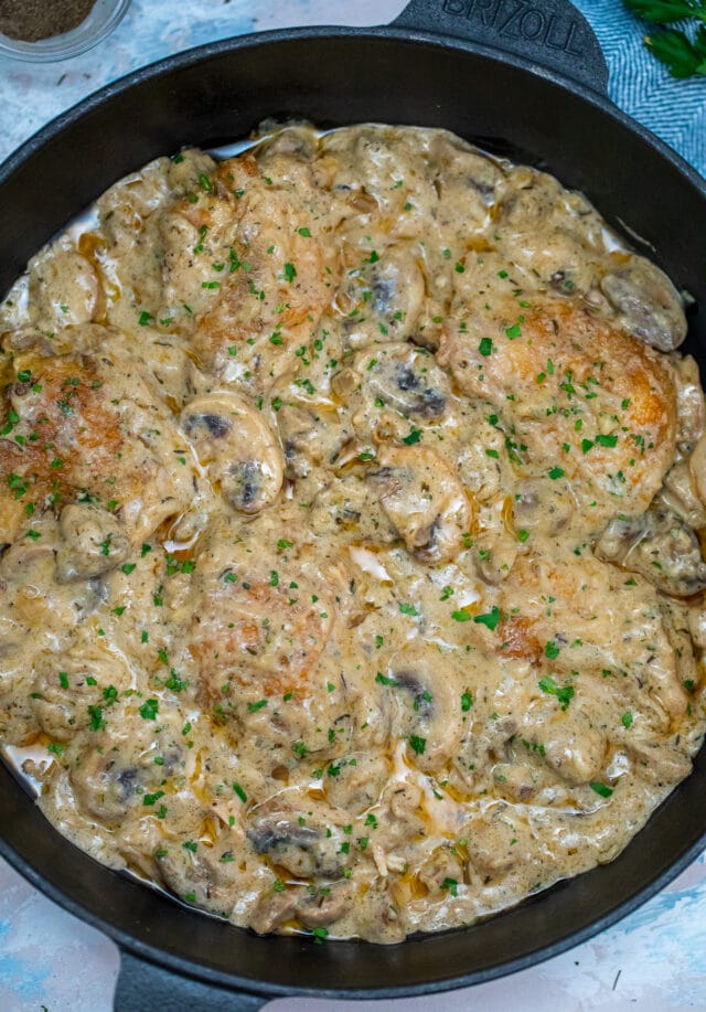 Cast Iron Chicken and Mushroom is an easy and flavorful meal that is made with just a few ingredients in one pan. #chicken #castiron #30minutemeals #dinnerideas #mushrooms