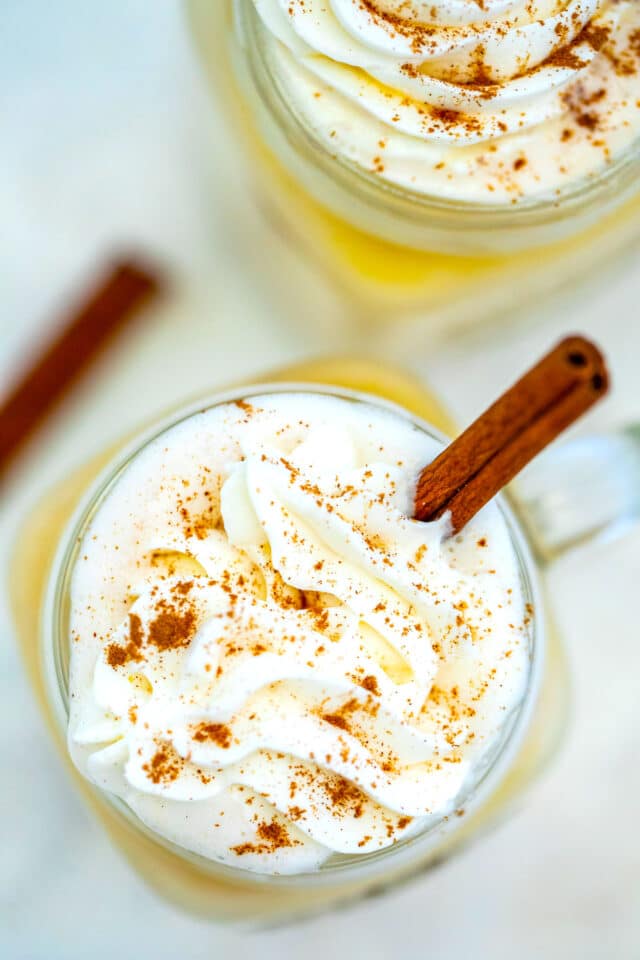 Spiced Buttered Rum is the ultimate holiday drink this season! It is warm, rich, and nothing but comforting! #drinks #cocktails #christmas #rum #30minutemeals