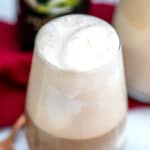 Affogato is a classic Italian dessert made with creamy vanilla ice cream and topped with a shot of fresh espresso. #affogato #baileys #drinks #stpatricksday #30minutemeals