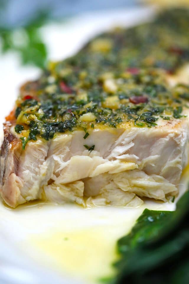 Pan-Roasted Swordfish is a restaurant-quality dinner simply and easily made at home. This dish is ready in less than 20 minutes and is buttery, juicy, and super tender! #fish #swordfish #easydinner #30minutemeals #fishrecipes