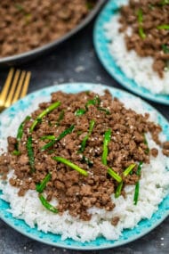 Korean Beef Bowls are super tasty made with ground beef and ready in 15 minutes. #koreanbeef #beefbowls #beefrecipes #30minutemeals #30minutemeals