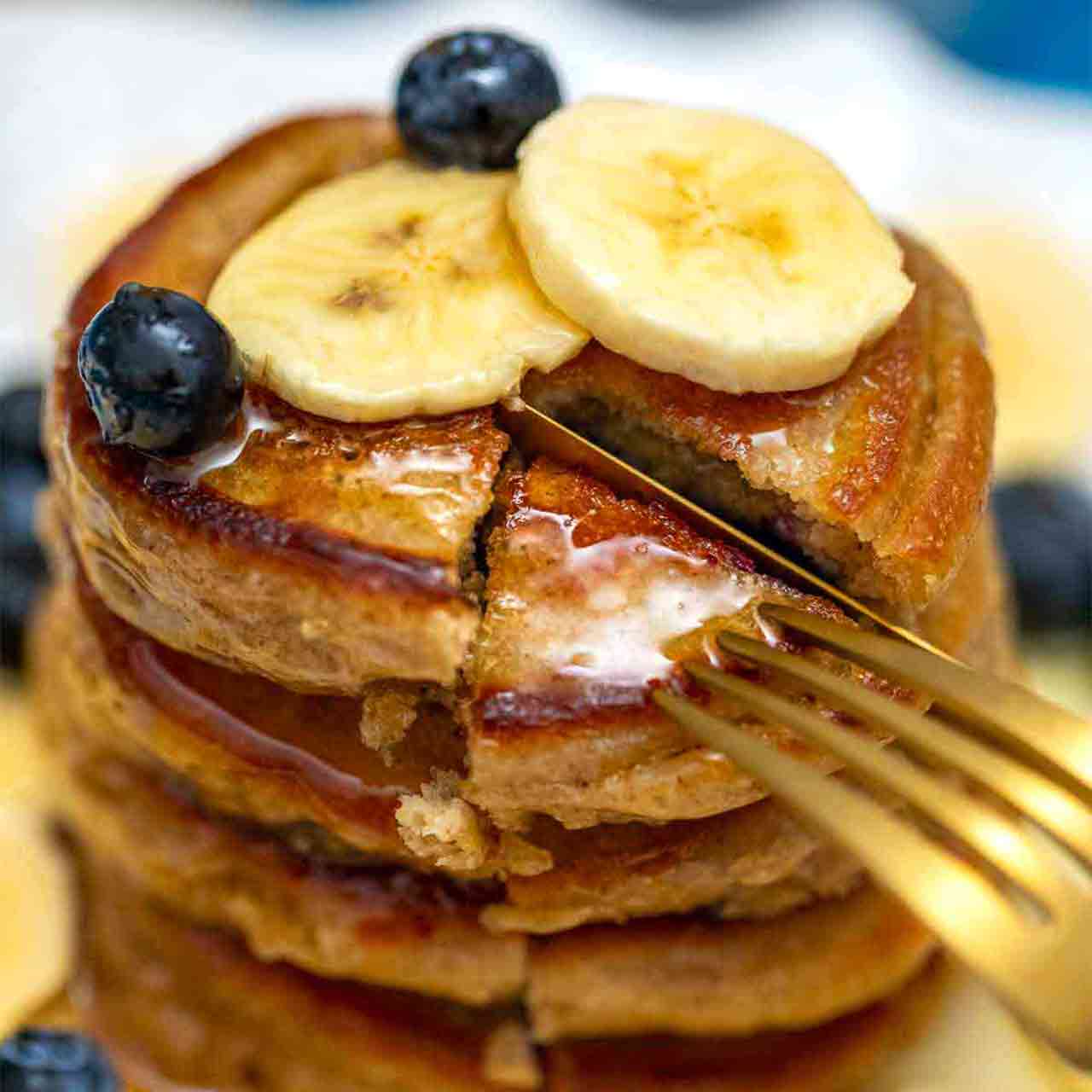 the-best-oatmeal-pancakes-wellplated