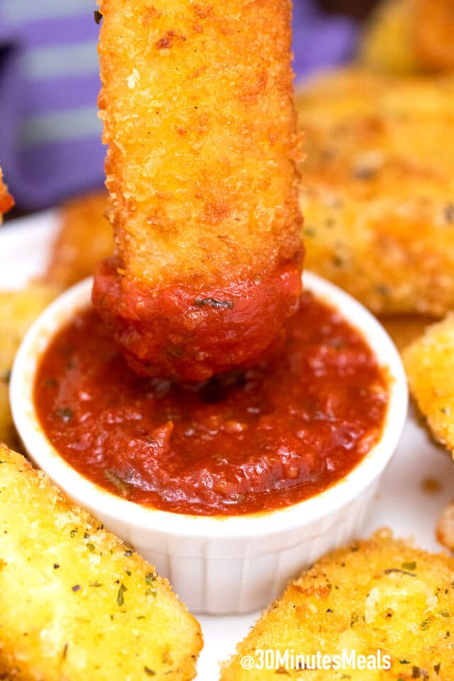 easy fried mozzarella cheese sticks recipe