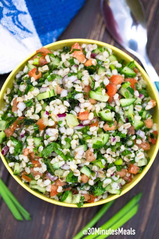 tabbouleh with parsley and mint