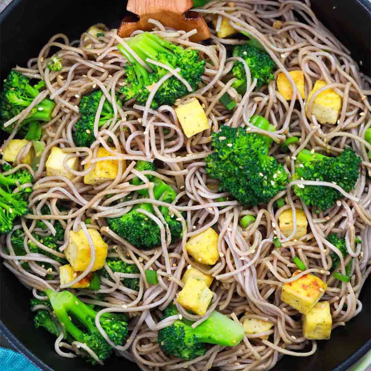 Sesame Noodles with Tofu - 30 minutes meals