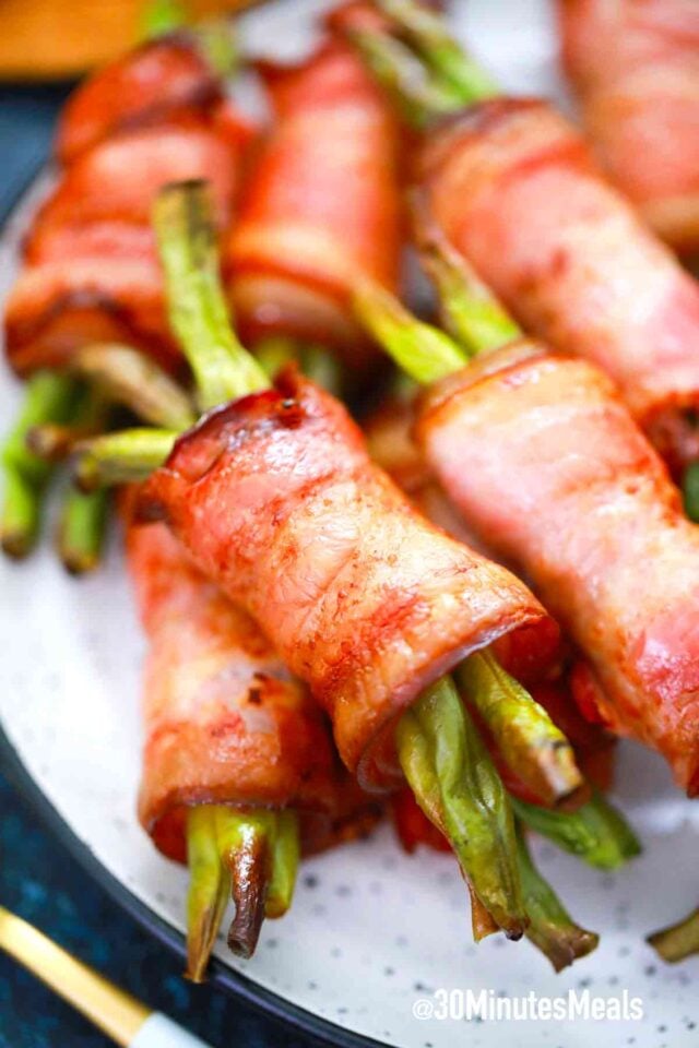 green beans wrapped in bacon