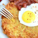 crispy hash browns with egg and bacon