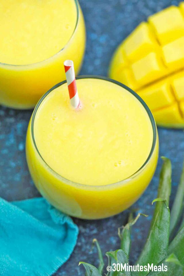 mango pineapple smoothies