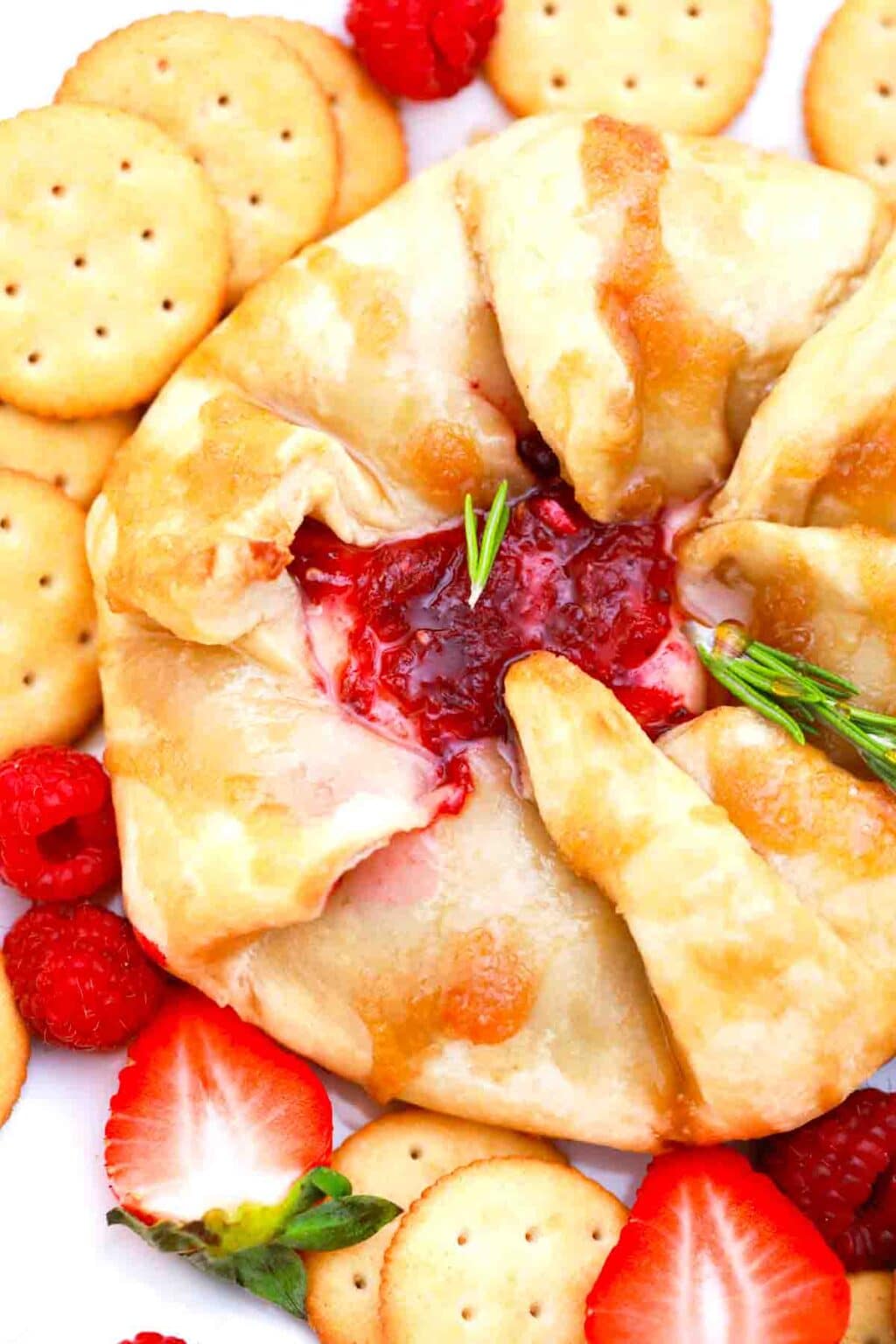Baked Brie in Puff Pastry Recipe 30 minutes meals