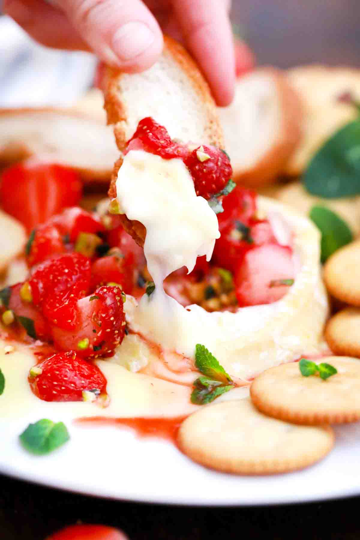 Strawberry Baked Brie Recipe 30 Minutes Meals 7787