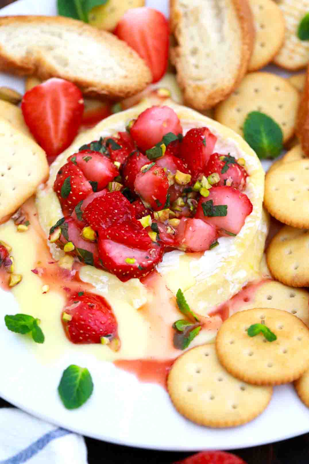 4 Ingredient Baked Brie with Strawberry Jam - Cup of Zest