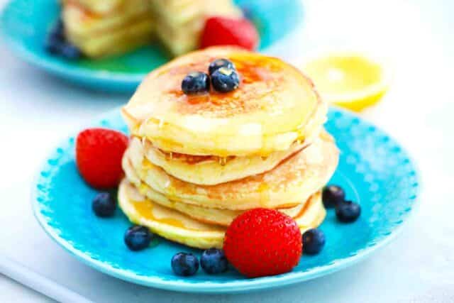 easy lemon ricotta pancakes