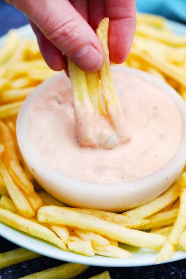 dipping fries in n out sauce