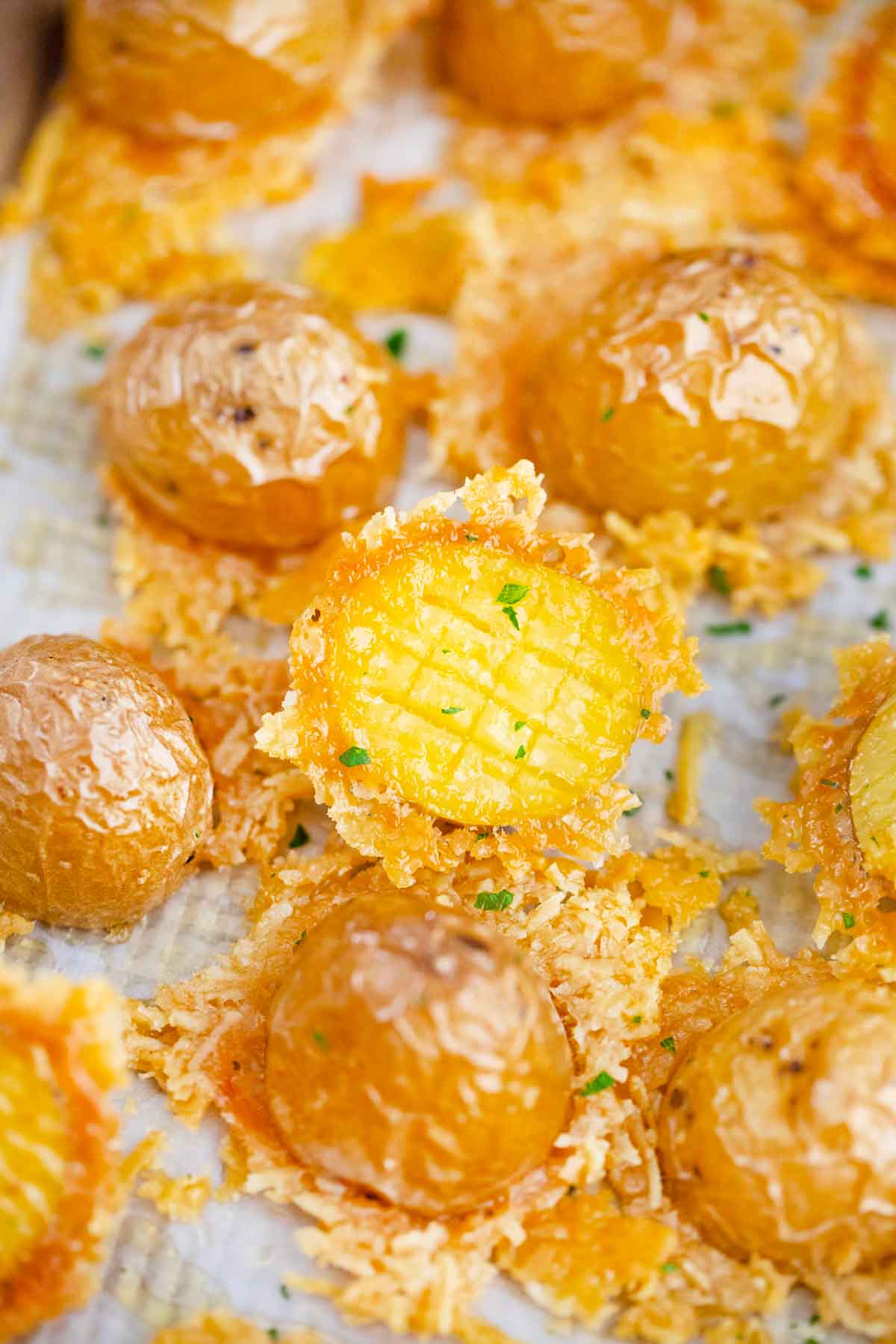 Crispy Parmesan Potatoes Recipe - 30 Minutes Meals