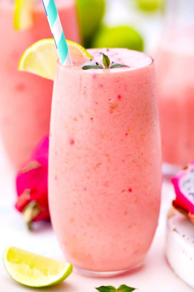 pink dragon fruit smoothie